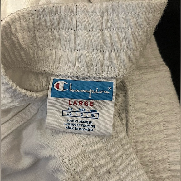 White Champion Shorts - Picture 2 of 4